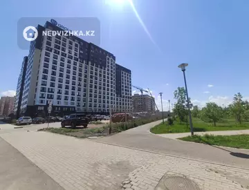 2-комнатная квартира, этаж 5 из 14, 56 м², миниатюра 2
