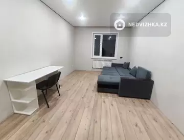 3-комнатная квартира, этаж 5 из 13, 62 м², миниатюра 1