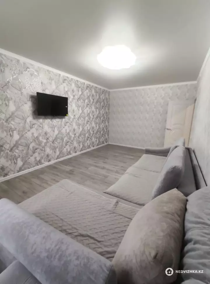 2-комнатная квартира, этаж 3 из 9, 60 м², фотография 5