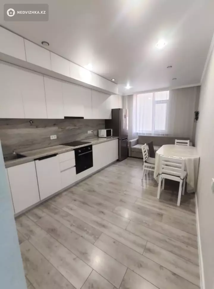 2-комнатная квартира, этаж 3 из 9, 60 м², фотография 4