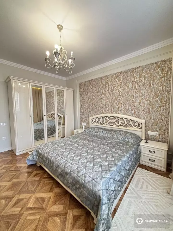 4-комнатная квартира, этаж 8 из 9, 102 м², фотография 4