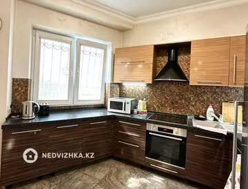 3-комнатная квартира, этаж 7 из 18, 130 м², миниатюра 2