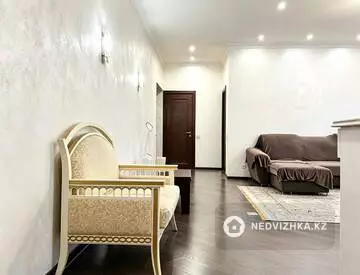 3-комнатная квартира, этаж 7 из 18, 130 м², миниатюра 9