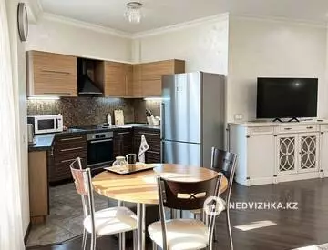 3-комнатная квартира, этаж 7 из 18, 130 м², миниатюра 3