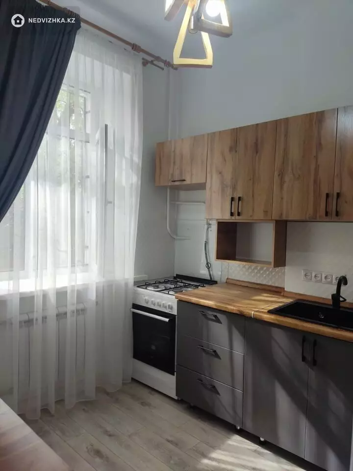 1-комнатная квартира, этаж 1 из 3, 33 м², фотография 5