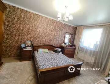 7-бөлмелі үй, 9.8 соттық, 297 м², 9-нобай