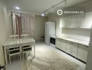 2-комнатная квартира, этаж 5 из 17, 60 м², На длительный срок
