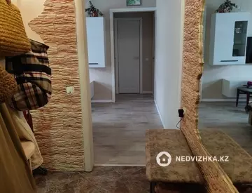 3-комнатная квартира, этаж 4 из 4, 58 м², миниатюра 6