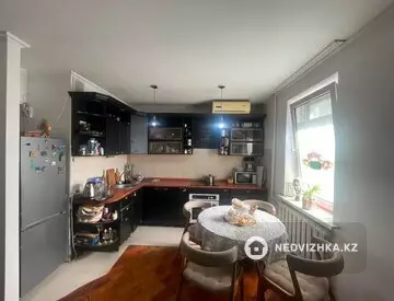 2-комнатная квартира, этаж 14 из 14, 56 м²