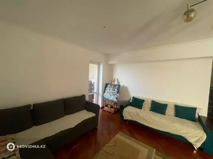 2-комнатная квартира, этаж 14 из 14, 56 м², фотография 2