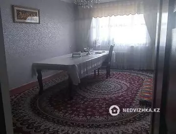 3-комнатная квартира, этаж 1 из 5, 80 м²