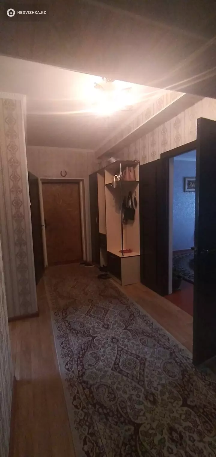 3-комнатная квартира, этаж 1 из 5, 80 м², фотография 5