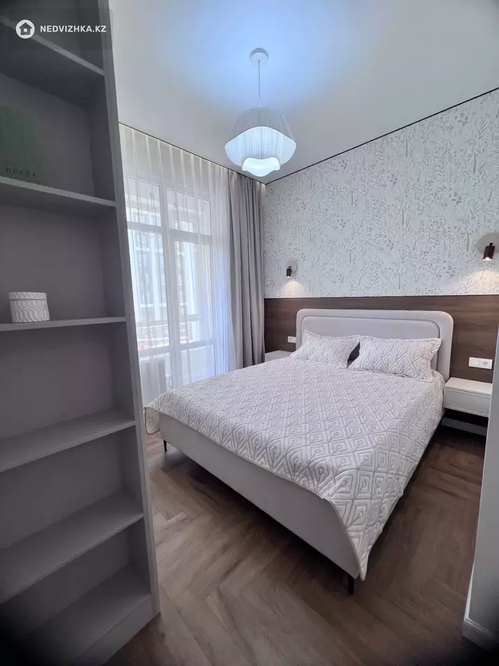 2-комнатная квартира, этаж 4 из 17, 41 м², фотография 2