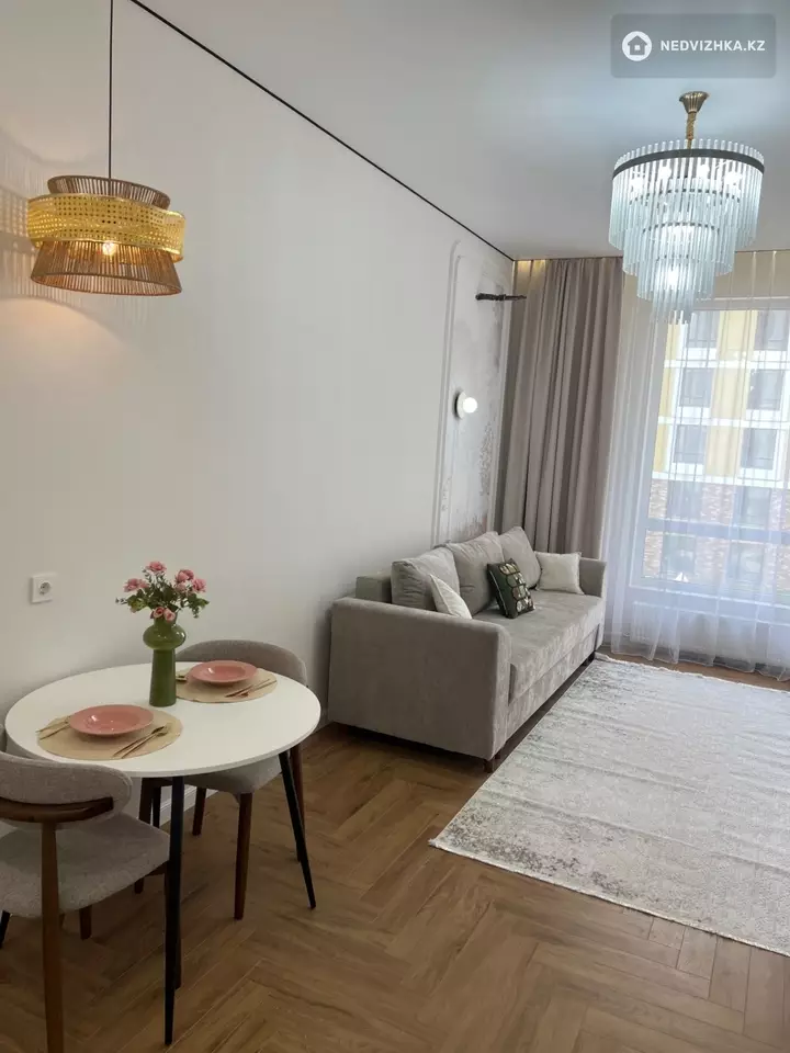 2-комнатная квартира, этаж 4 из 17, 41 м², фотография 4