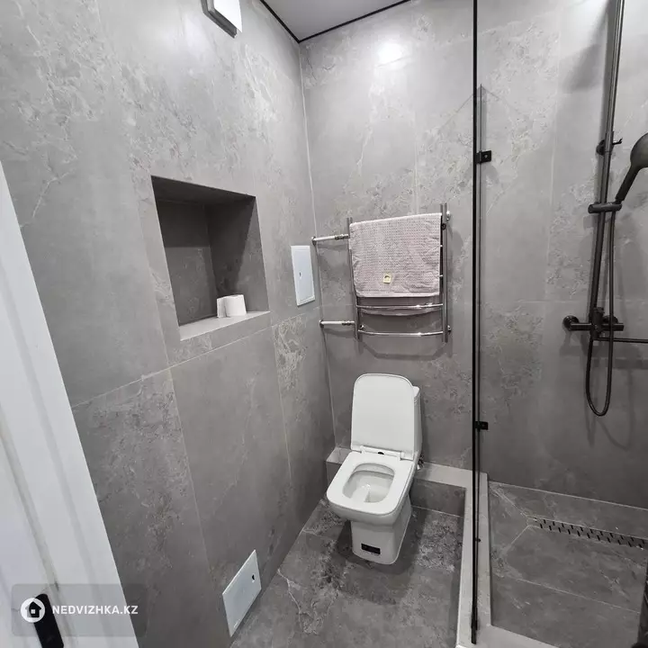 1-комнатная квартира, этаж 4 из 13, 39 м², фотография 4
