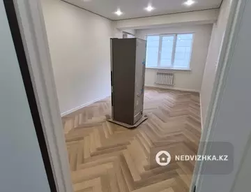 1-комнатная квартира, этаж 4 из 13, 39 м², миниатюра 9