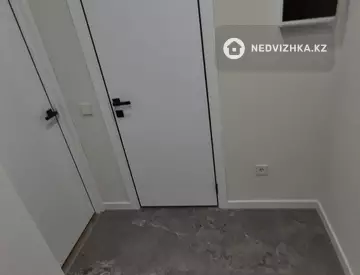 1-комнатная квартира, этаж 4 из 13, 39 м², миниатюра 11