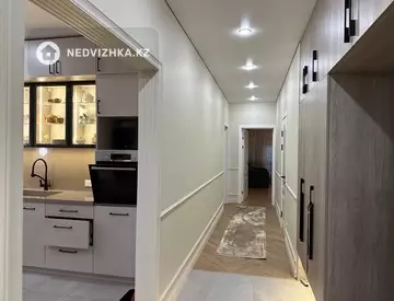 3-комнатная квартира, этаж 2 из 3, 138 м², миниатюра 12