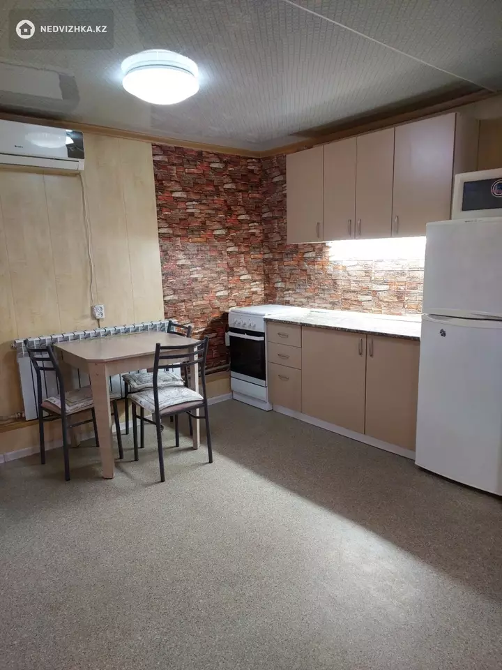 3-комнатная часть дома, 0.5 соток, 50 м², На длительный срок, фотография 4