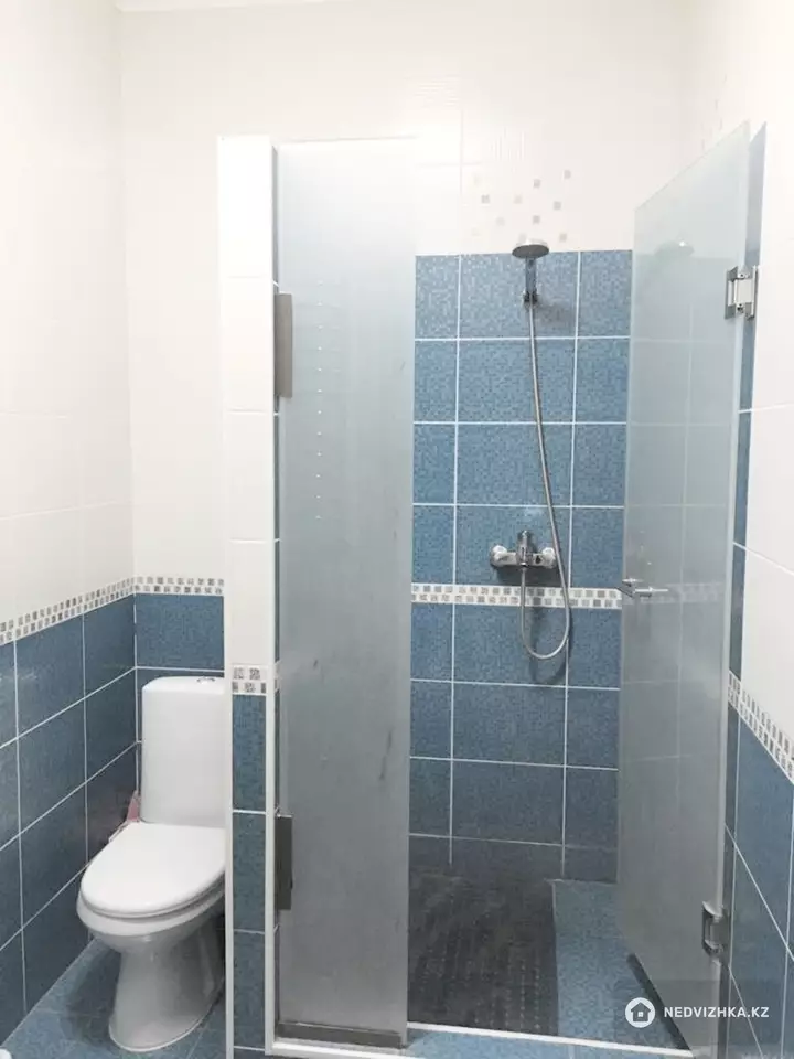 2-комнатная квартира, этаж 5 из 19, 67 м², фотография 4