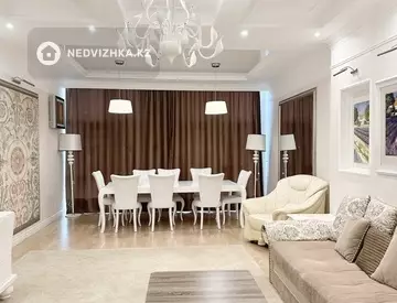 4-комнатная квартира, этаж 2 из 7, 202 м², миниатюра 4