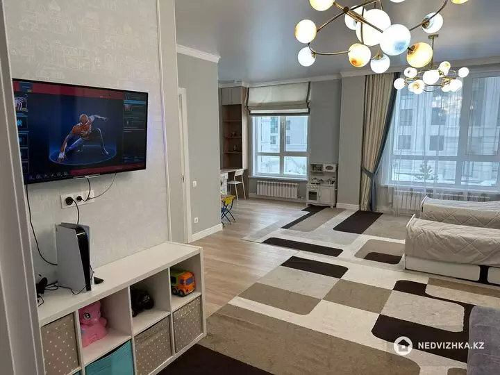 4-комнатная квартира, этаж 3 из 9, 212 м², фотография 4