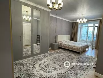 4-комнатная квартира, этаж 3 из 9, 212 м², миниатюра 7