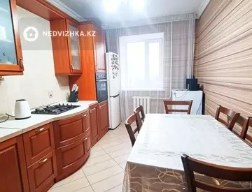 3-комнатная квартира, этаж 9 из 9, 90 м²