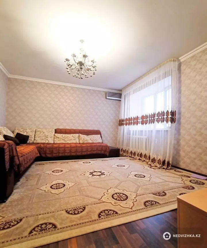 3-комнатная квартира, этаж 9 из 9, 90 м², фотография 5