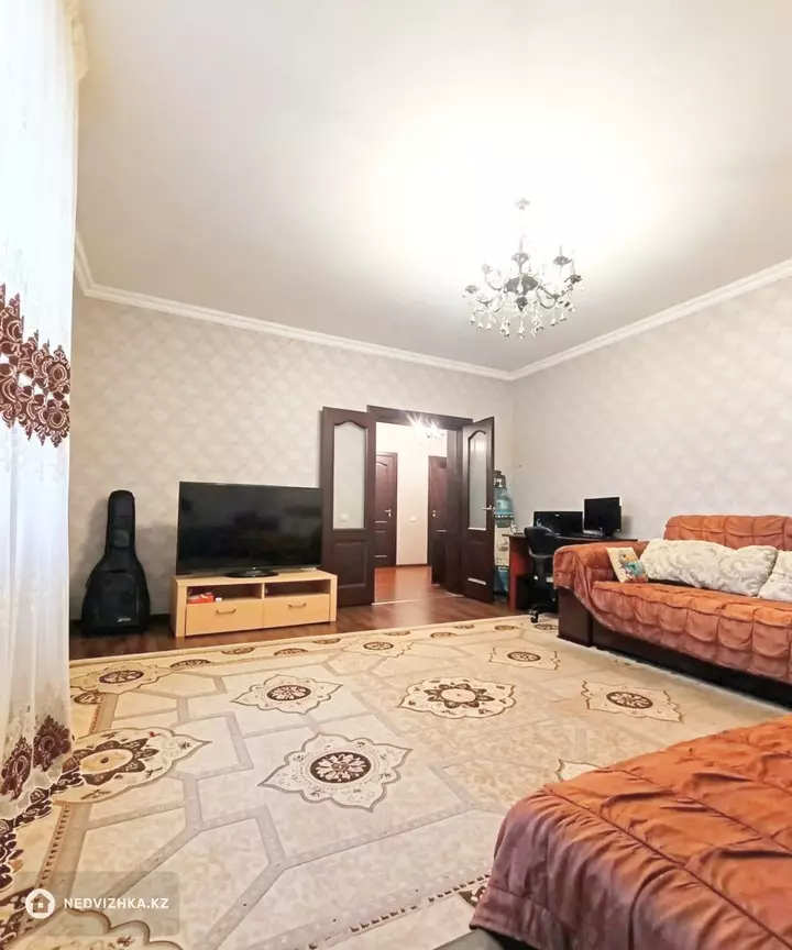 3-комнатная квартира, этаж 9 из 9, 90 м², фотография 4