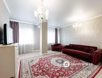 3-бөлмелі пәтер, қабат 9 барлық қабат саны 18, 82 м², 1-нобай
