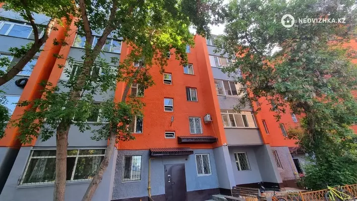 3-комнатная квартира, этаж 3 из 5, 61 м², фотография 3