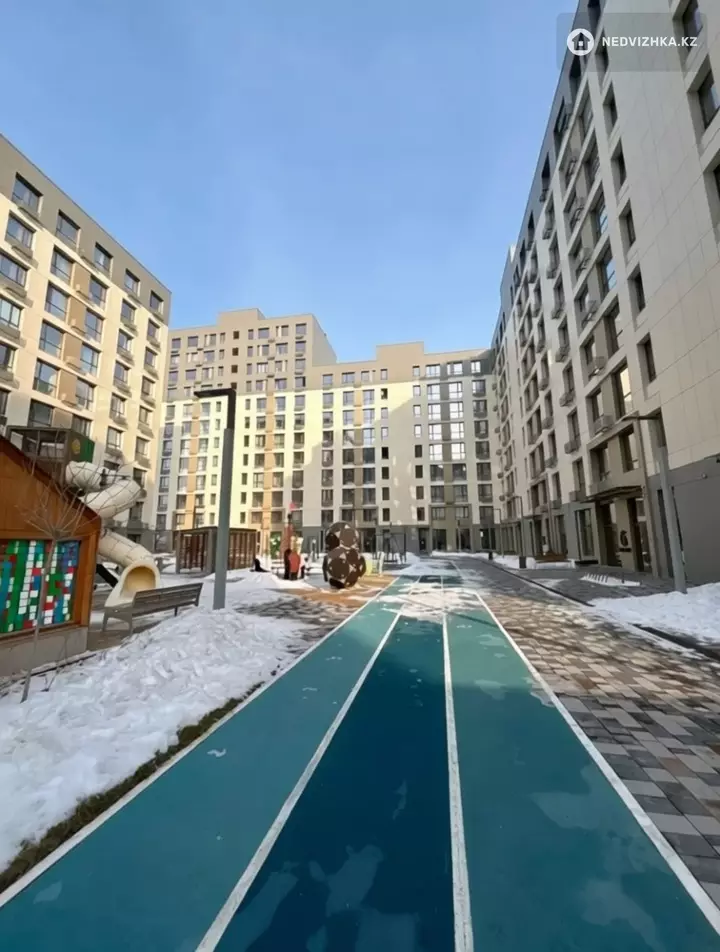 2-комнатная квартира, этаж 8 из 9, 66 м², фотография 2