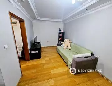 2-комнатная квартира, этаж 4 из 4, 40 м²