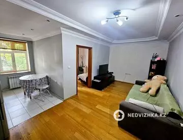 2-комнатная квартира, этаж 4 из 4, 40 м²