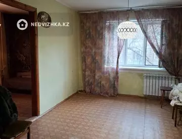 2-комнатная квартира, этаж 3 из 4, 40 м²