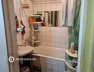 2-комнатная квартира, этаж 3 из 4, 40 м², миниатюра 6