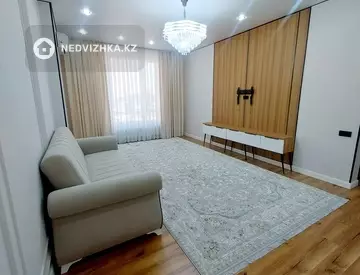 2-комнатная квартира, этаж 2 из 12, 80 м², миниатюра 2