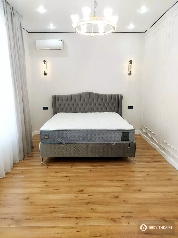 2-комнатная квартира, этаж 2 из 12, 80 м², фотография 5