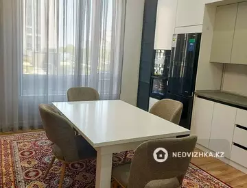 2-комнатная квартира, этаж 2 из 12, 80 м², миниатюра 6