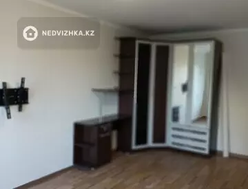 1-комнатная квартира, этаж 2 из 9, 33 м², миниатюра 10