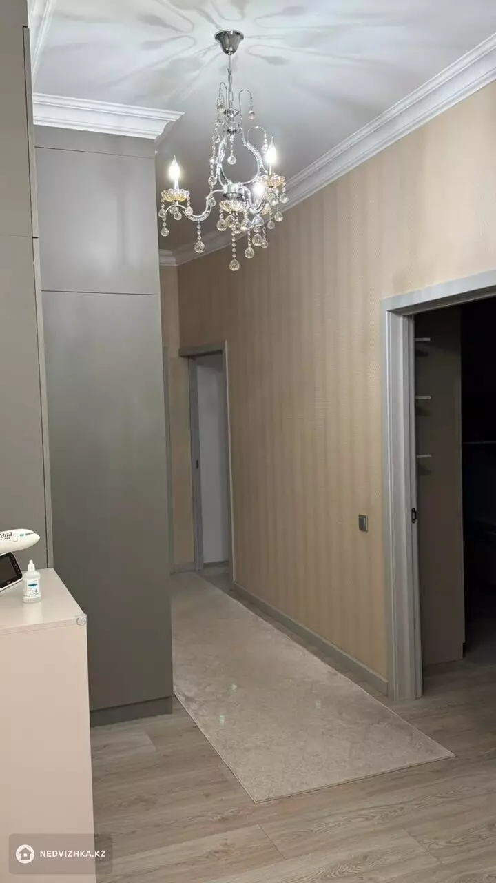 3-комнатная квартира, этаж 11 из 16, 100 м², На длительный срок, фотография 3