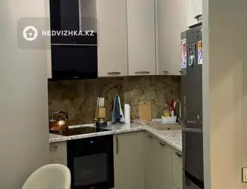 3-комнатная квартира, этаж 11 из 16, 100 м², На длительный срок