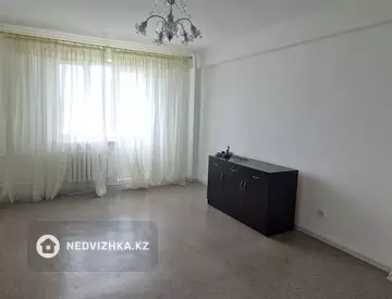 3-комнатная квартира, этаж 8 из 9, 90 м², миниатюра 8