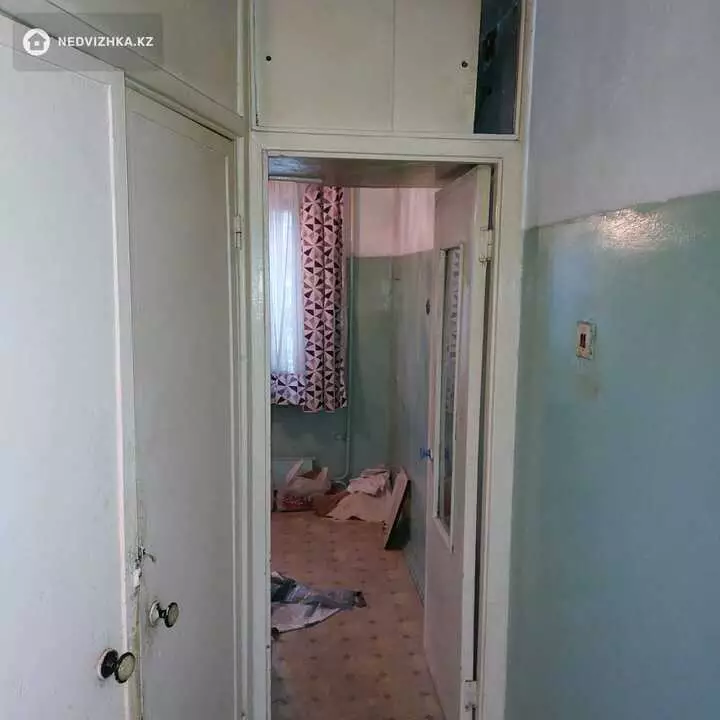 3-комнатная квартира, этаж 1 из 5, 54 м², фотография 4