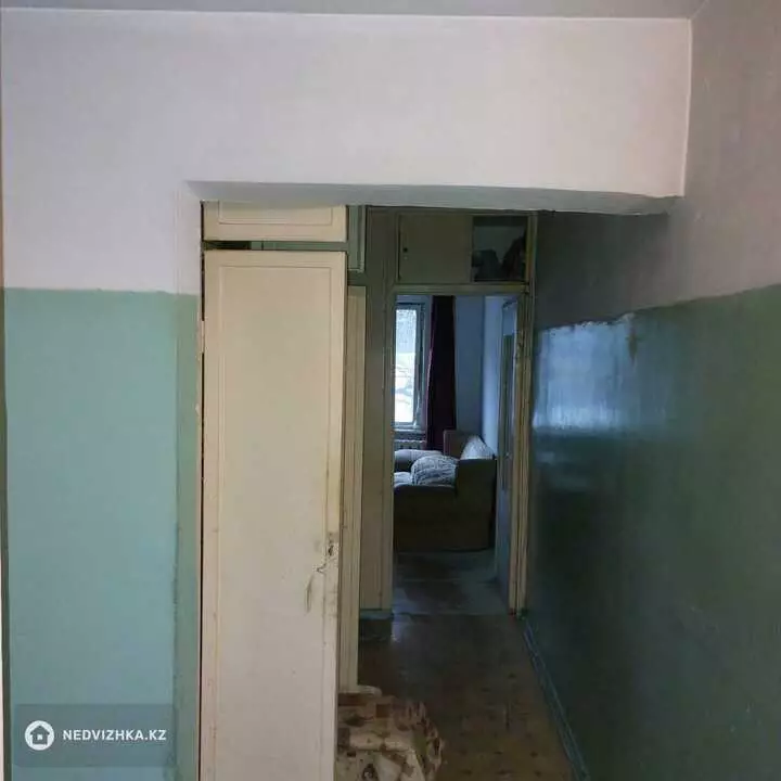 3-комнатная квартира, этаж 1 из 5, 54 м², фотография 3