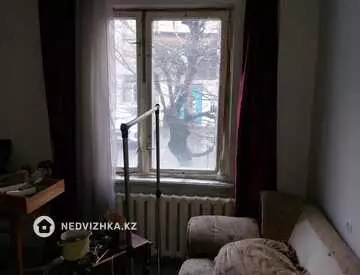 3-комнатная квартира, этаж 1 из 5, 54 м²