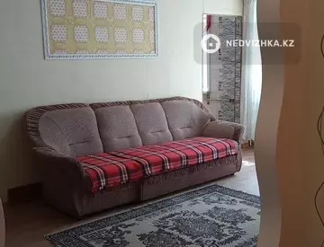 3-комнатная квартира, этаж 2 из 4, 69 м², На длительный срок