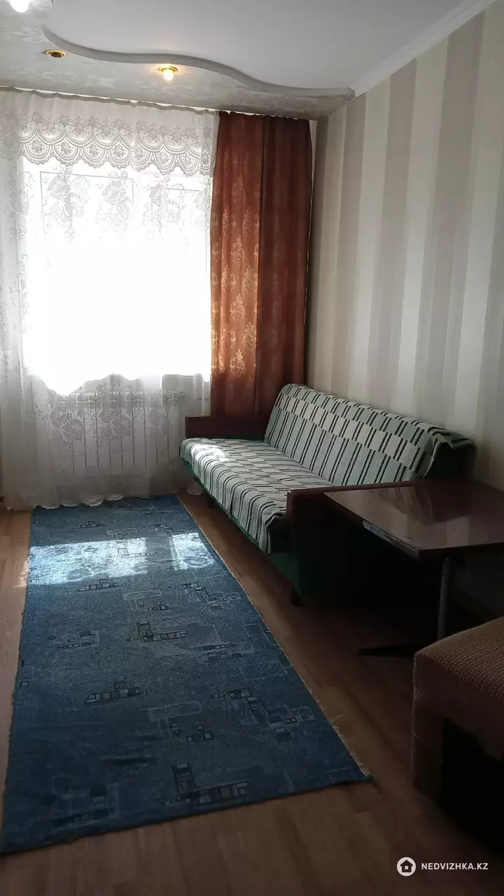 3-комнатная квартира, этаж 2 из 4, 69 м², На длительный срок, фотография 3