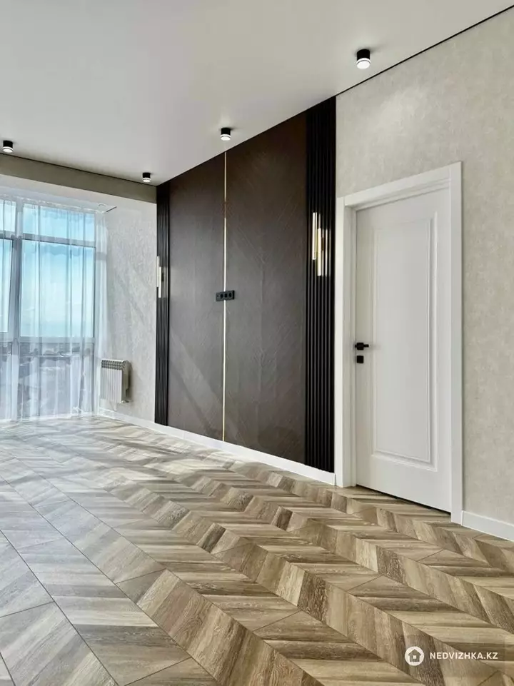 2-комнатная квартира, этаж 5 из 11, 72 м², фотография 2